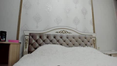 Vanessa online show from 04-06-26, 05:30