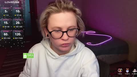 Snapshot of sunny_mood chatting on 01-05-25, 10:10 sunny mood online show from 01-05-25, 10:10