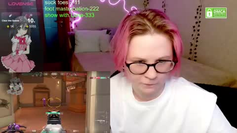 Snapshot of sunny_mood chatting on 02-15-25, 10:22 sunny mood online show from 02-15-25, 10:22