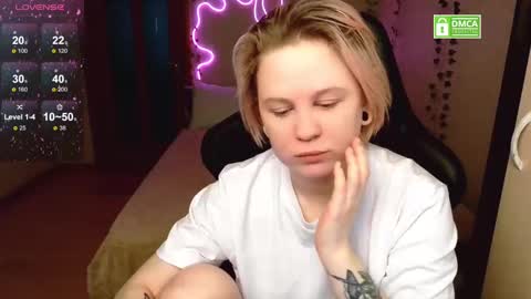 Snapshot of sunny_mood chatting on 03-03-25, 05:42 sunny mood online show from 03-03-25, 05:42