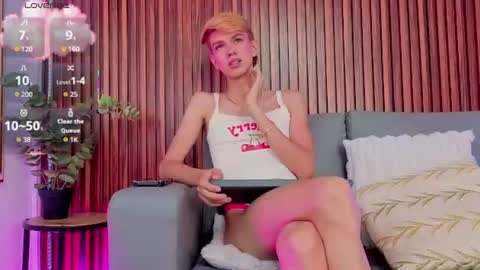 Snapshot of sunnyboy29_ chatting on 07-22-26, 03:53 SUNNY online show from 07-22-26, 03:53