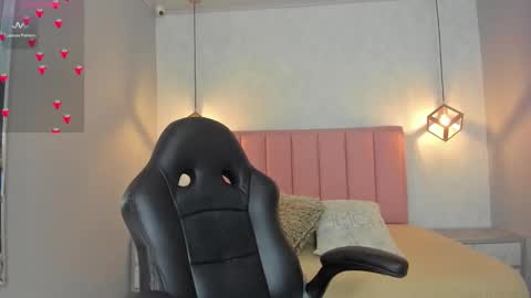  S U N N Y online show from 02-12-26, 11:49