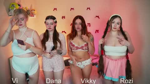 Snapshot of sunnyfia chatting on 01-13-25, 01:23 Fia - TG - Mia - Alice - online show from 01-13-25, 01:23
