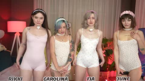 Snapshot of sunnyfia chatting on 09-26-25, 12:58 Fia - TG - Mia - Alice - online show from 09-26-25, 12:58