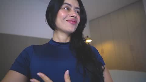 Snapshot of sunnymorrison chatting on 07-02-26, 12:44 sol online show from 07-02-26, 12:44