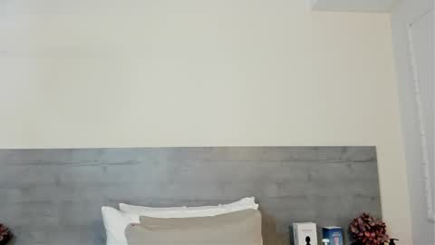 sunnywhitee online show from 03-24-26, 07:19