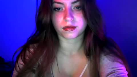 Snapshot of sunset_li chatting on 10-10-25, 05:01 Lisa online show from 10-10-25, 05:01