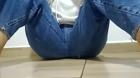 Annie online show from 11-15-25, 11:18