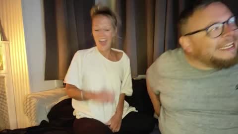 Ava online show from 02-08-25, 10:19