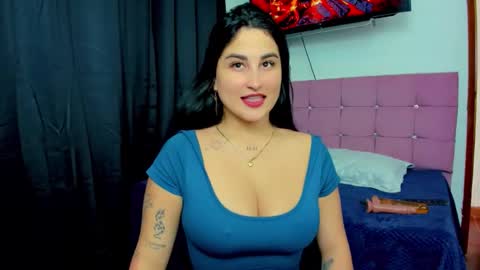 Andrea Rodriguez online show from 09-28-25, 07:30