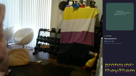 Snapshot of sunshinestreak chatting on 06-01-26, 06:09 im not actually a man my pronouns are theythem online show from 06-01-26, 06:09