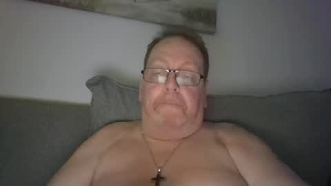 Snapshot of sunspotbaby chatting on 07-22-26, 12:35 Sunspotbaby online show from 07-22-26, 12:35