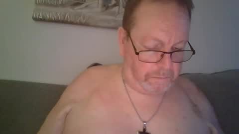 Snapshot of sunspotbaby chatting on 07-23-26, 02:09 Sunspotbaby online show from 07-23-26, 02:09
