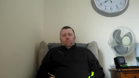 FORMYLOVE online show from 12-21-25, 11:39