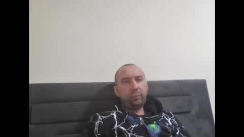 Snapshot of super42835015 chatting on 10-18-25, 05:03 super42835015 online show from 10-18-25, 05:03