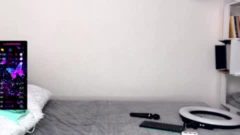 Snapshot of super_peach_stream chatting on 12-20-24, 08:45 ANNApvt open full info in bio online show from 12-20-24, 08:45