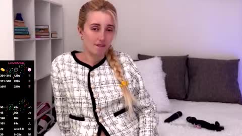 Snapshot of super_peach_stream chatting on 03-11-25, 07:03 ANNApvt open full info in bio online show from 03-11-25, 07:03