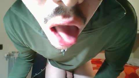 Snapshot of superbirdman12345 chatting on 11-19-25, 05:02 Bighead online show from 11-19-25, 05:02