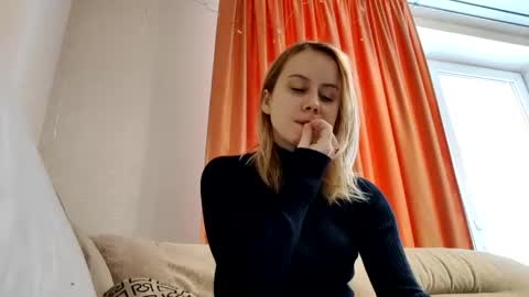 Annie online show from 01-18-25, 09:02