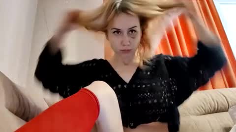 Annie online show from 02-01-25, 07:57