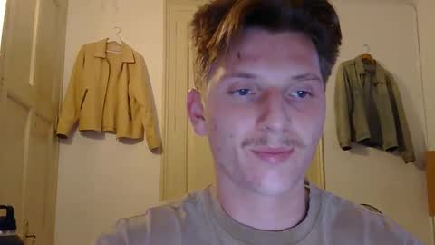 Ctrl My Body online show from 11-30-25, 04:22