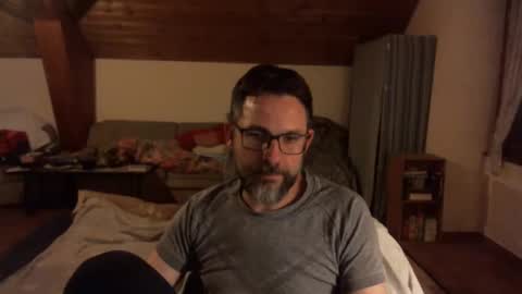 supersquirrel81 online show from 11-20-25, 08:30