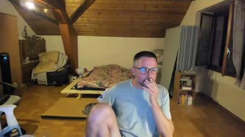 supersquirrel81 online show from 08-01-26, 10:52