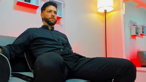 supreme_alpha_ online show from 11-30-25, 08:35