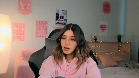 Sara online show from 05-01-26, 01:37