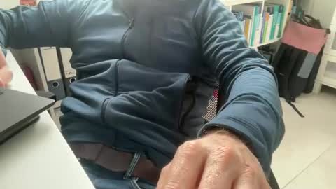 surfstar81 online show from 10-31-25, 11:22