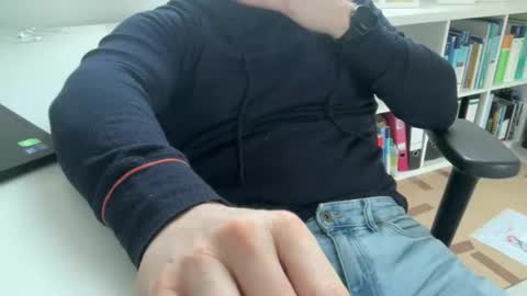 surfstar81 online show from 02-04-26, 07:47