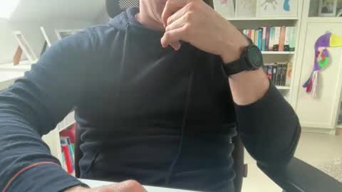 surfstar81 online show from 04-20-26, 09:56