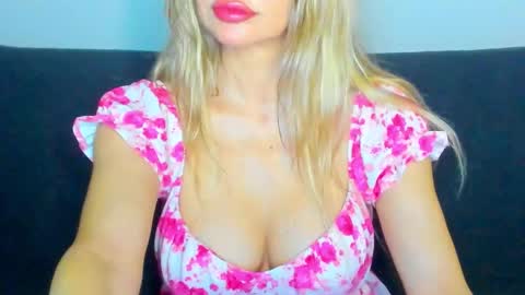 surikiss online show from 09-21-25, 09:38