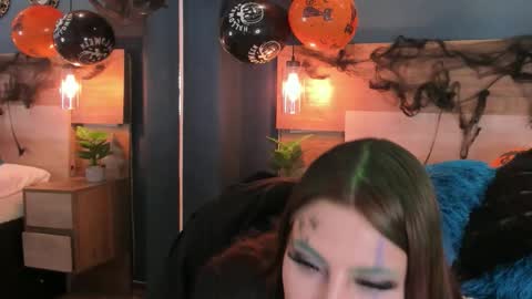 Susan online show from 10-31-25, 03:13