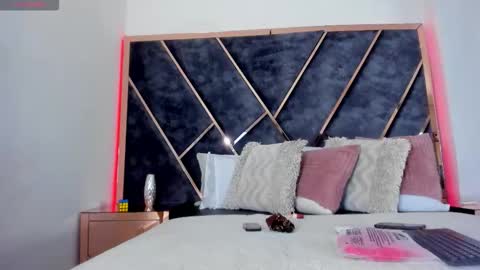 susanahenao online show from 01-07-26, 03:25