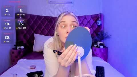 Snapshot of susanbev chatting on 03-04-26, 06:30 susanbev online show from 03-04-26, 06:30