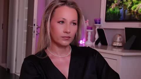 SusanJewel online show from 06-27-26, 09:58