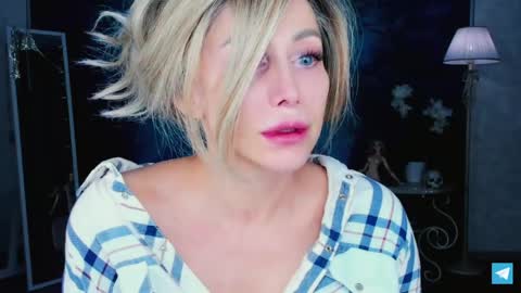 Snapshot of susannawallace chatting on 05-31-26, 02:53 InaraSerra online show from 05-31-26, 02:53