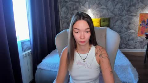 Snapshot of susannjohnson chatting on 06-06-26, 12:49 susannjohnson online show from 06-06-26, 12:49
