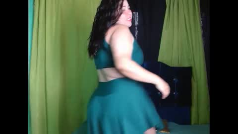 Snapshot of susi_boobs chatting on 09-29-25, 12:43 sUSI online show from 09-29-25, 12:43
