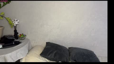 Snapshot of susieevans chatting on 12-07-24, 02:13 Sue online show from 12-07-24, 02:13