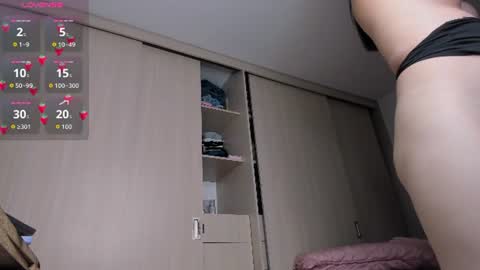 Snapshot of sussan_dream chatting on 06-25-26, 12:43 Juliana garcia online show from 06-25-26, 12:43