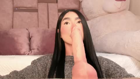 Sussie Tompsom online show from 03-26-26, 04:56