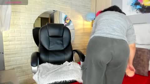 Snapshot of sussy__stone chatting on 05-28-26, 12:13 online show from 05-28-26, 12:13