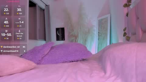 Snapshot of sussy_bell_ chatting on 05-27-26, 01:57 sussy_bell_ online show from 05-27-26, 01:57