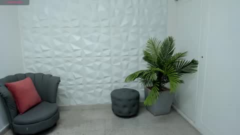 Snapshot of susyamis chatting on 02-26-25, 07:05 Susy online show from 02-26-25, 07:05