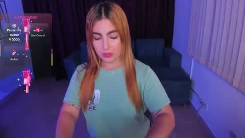 Snapshot of susyamis chatting on 10-21-25, 04:13 Susy online show from 10-21-25, 04:13