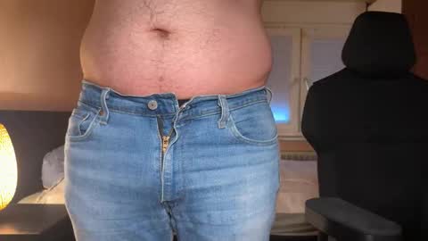 Snapshot of sutlac90 chatting on 10-31-25, 03:46 sutlac90 online show from 10-31-25, 03:46