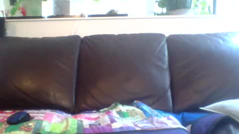 Snapshot of suv1 chatting on 04-02-26, 05:43 Otto online show from 04-02-26, 05:43