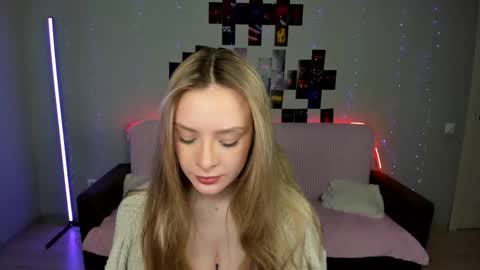 Suzie q online show from 12-19-25, 08:32